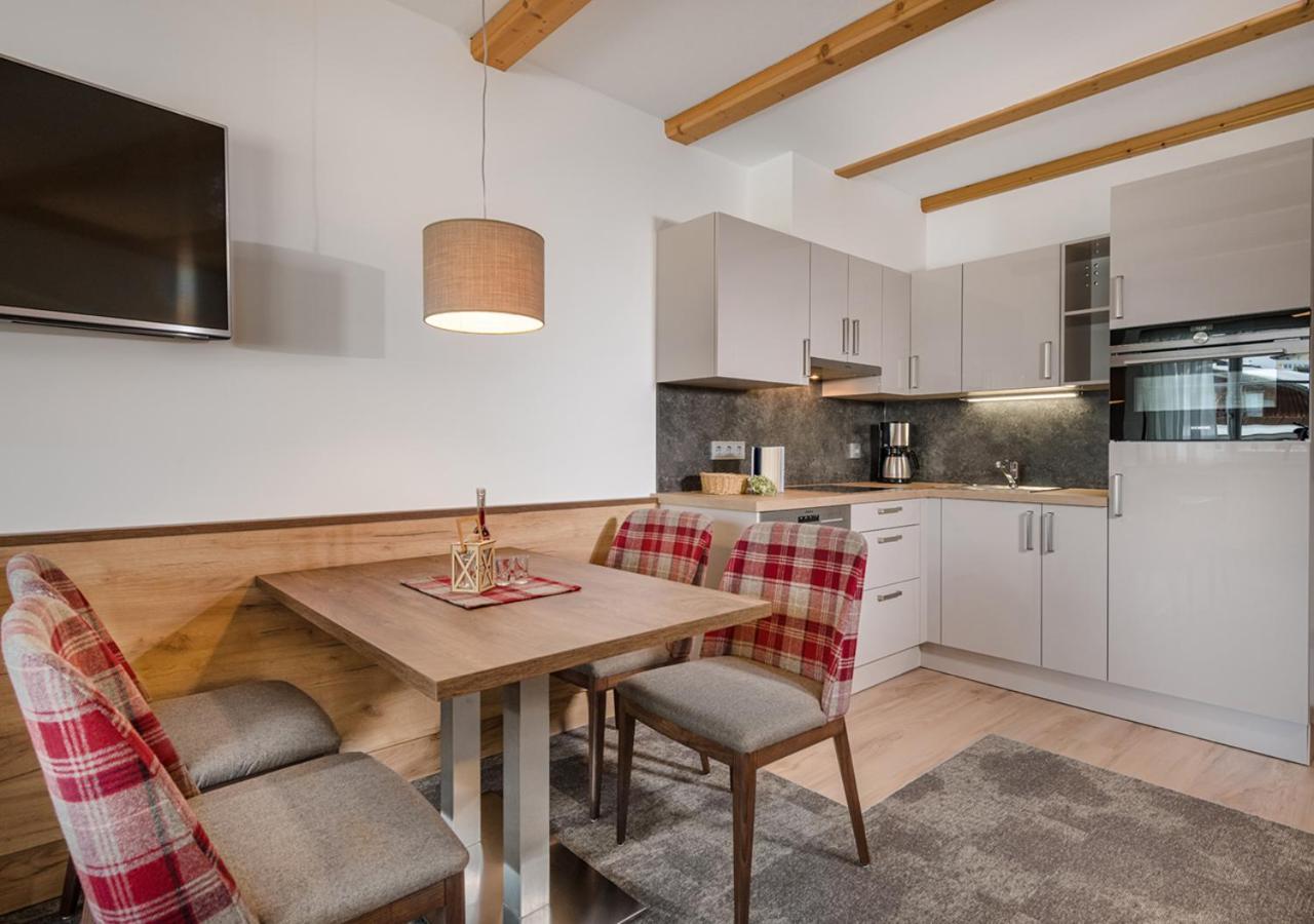 Apartments & Garni Alpenrose Obertauern Exterior photo