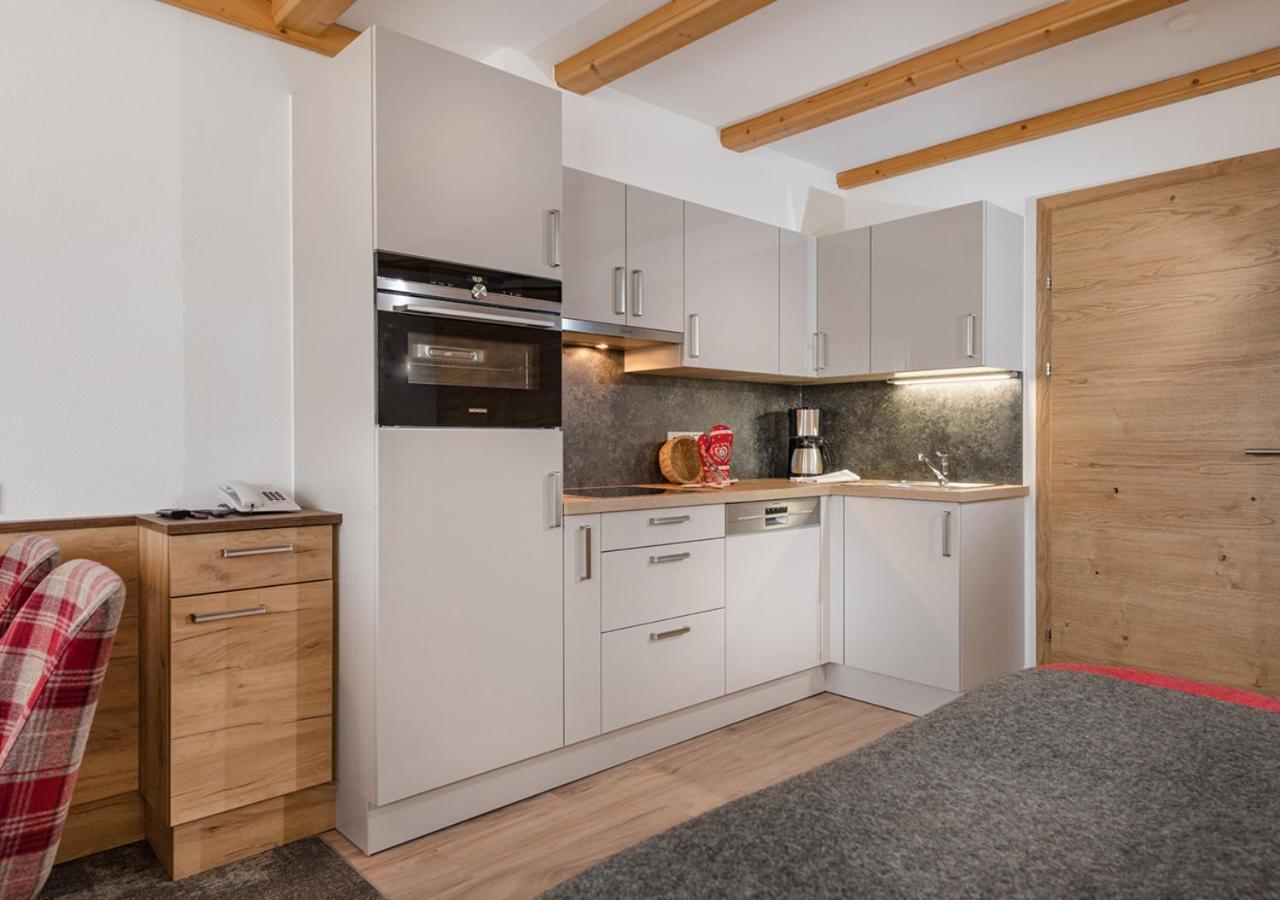 Apartments & Garni Alpenrose Obertauern Exterior photo